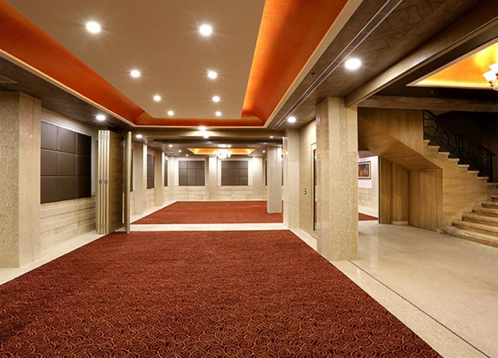 Hotel Sunbeam Chandigarh Exterior photo