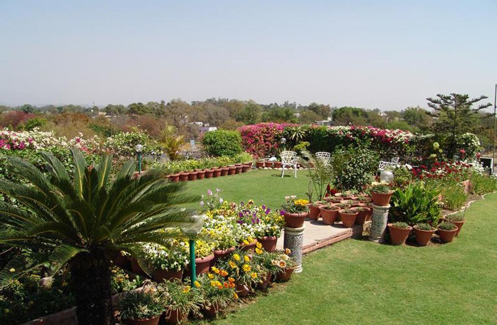 Hotel Sunbeam Chandigarh Exterior photo