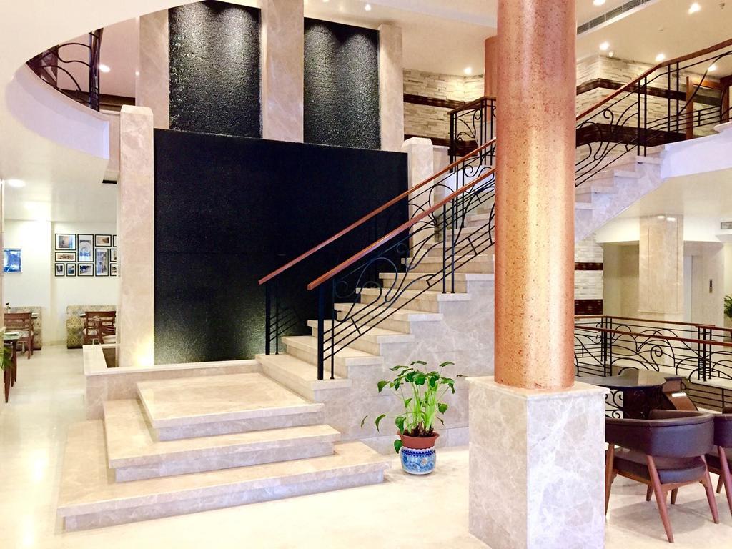 Hotel Sunbeam Chandigarh Exterior photo