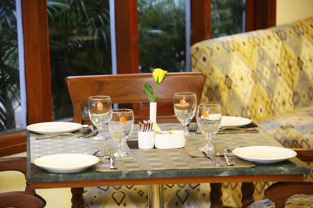 Hotel Sunbeam Chandigarh Exterior photo